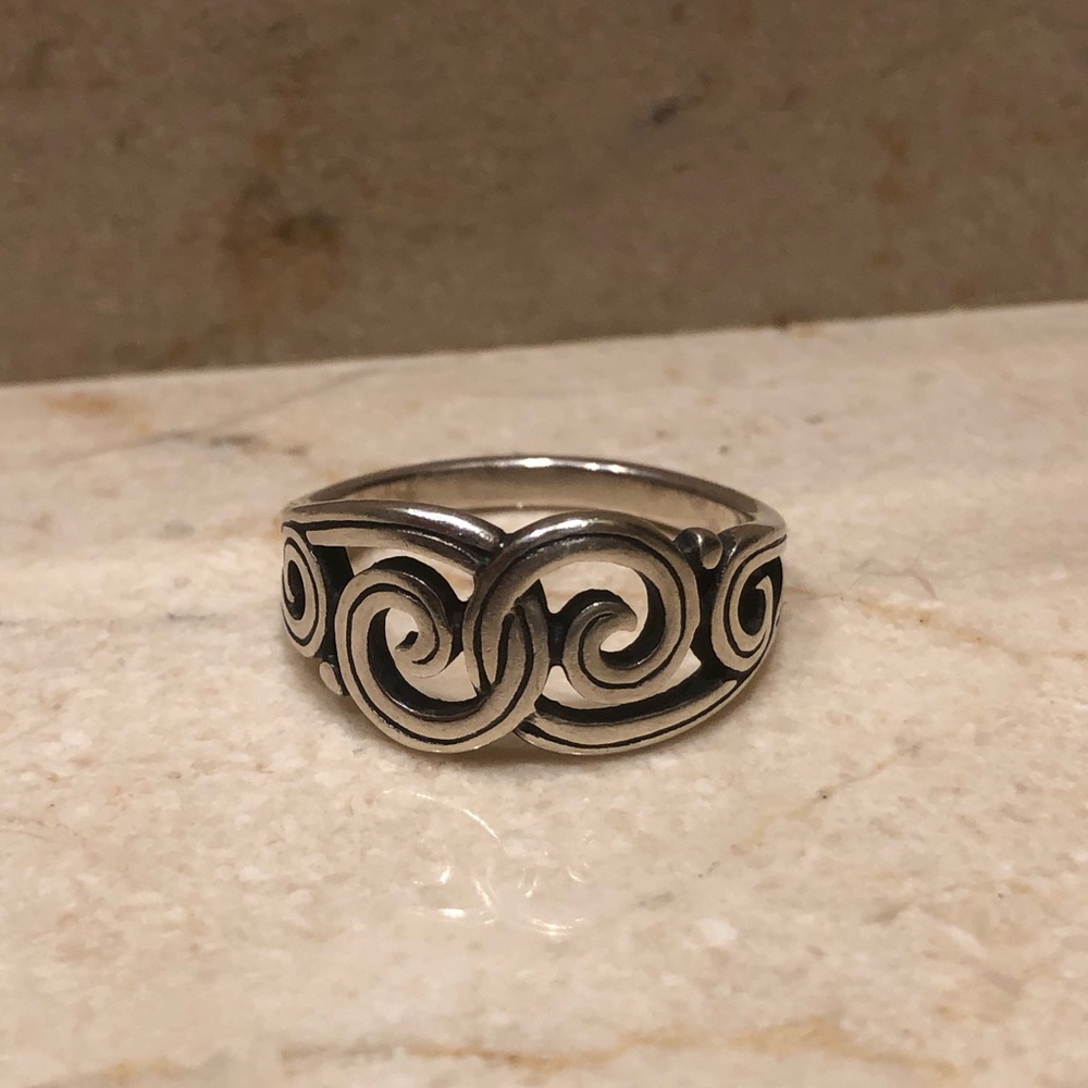 James Avery Gentle Wave Ring